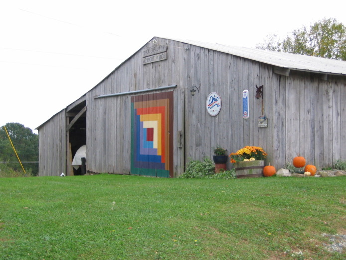 log cabin quilt barn